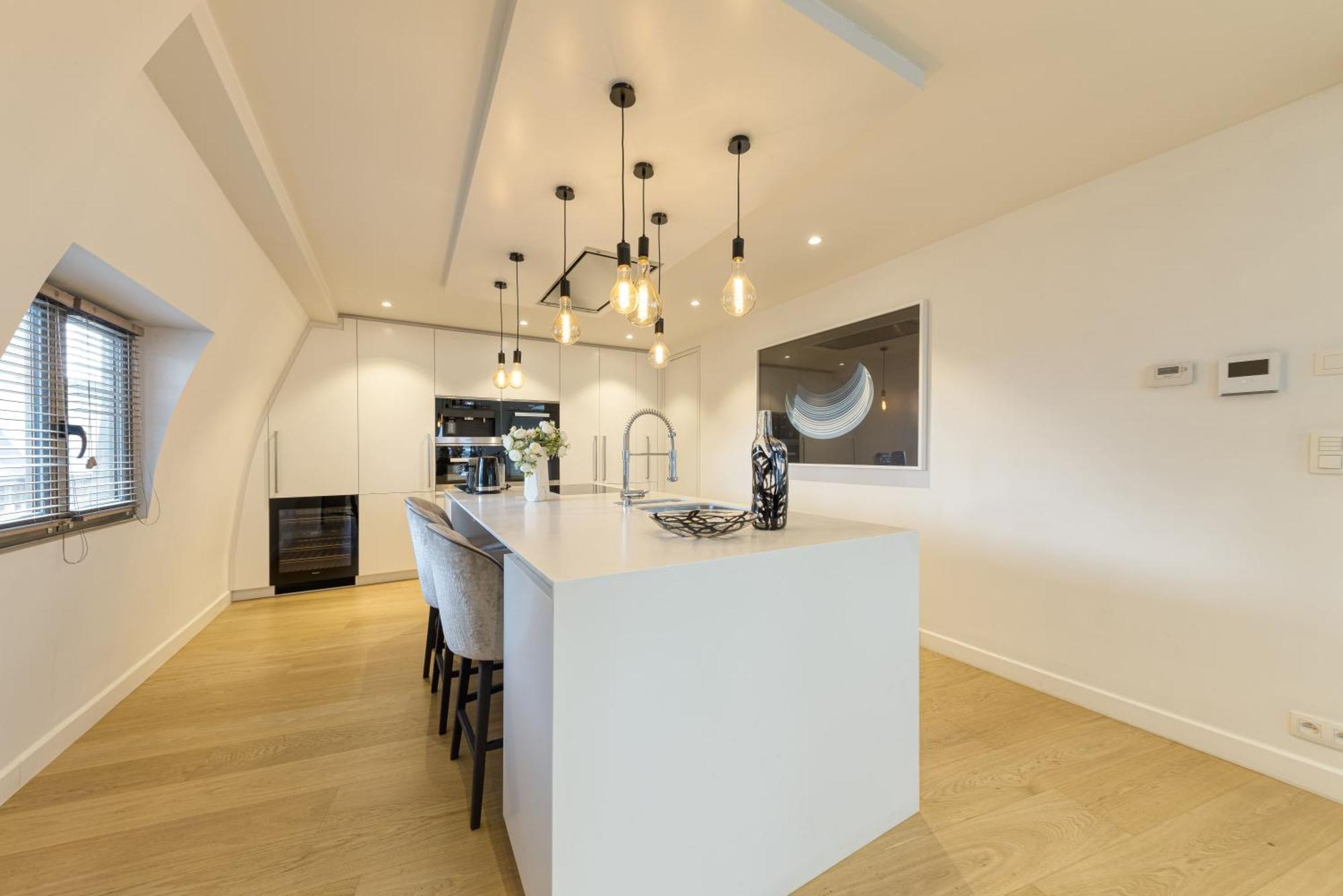 Triplex Penthouse In The City Center Brussel Bagian luar foto